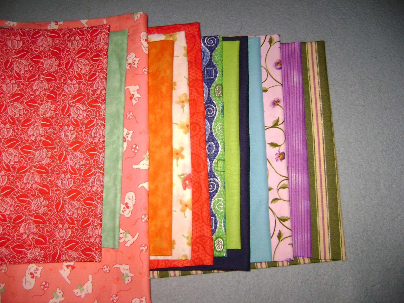 [tecidos+patchwork.jpg]