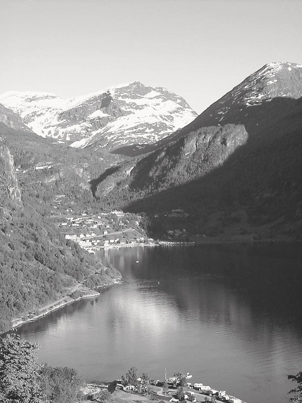 [Geiranger4.jpg]