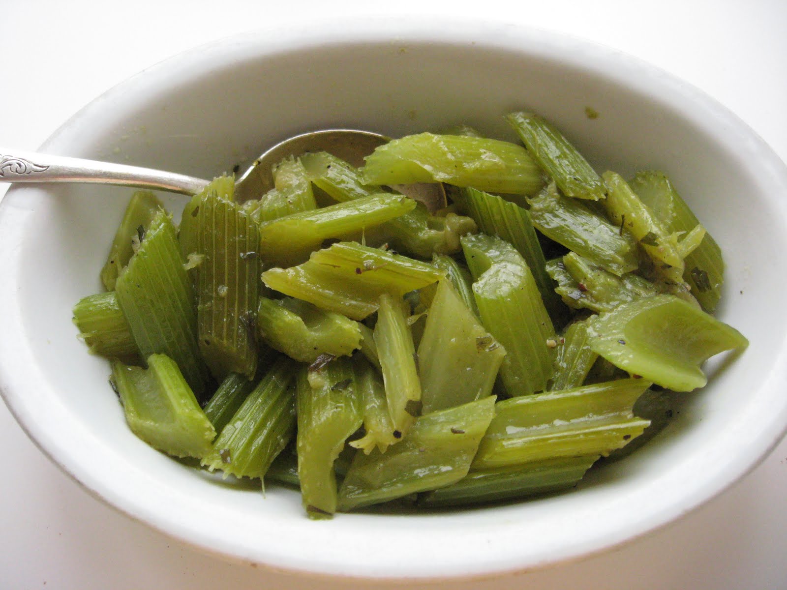 she's in the kitchen butterbraised celery/celeris braises au beurre