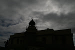 ...Y un barco llamado "Destino" apareció en la tempestad.