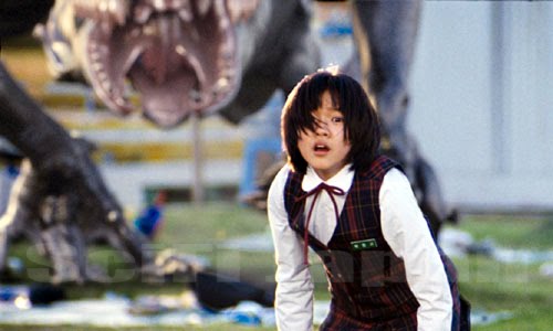 [the-host-movie2.jpg]