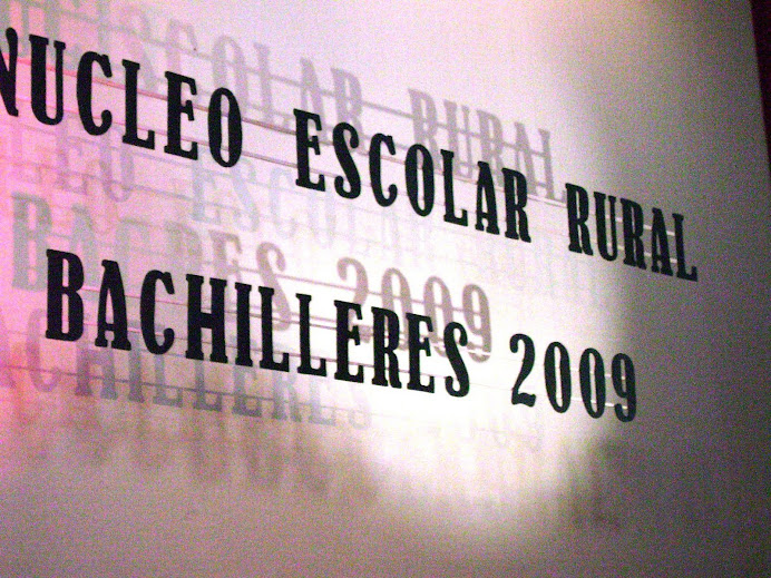2009 ENTREGANDO GRADUADOS