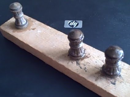 [finials.jpg]
