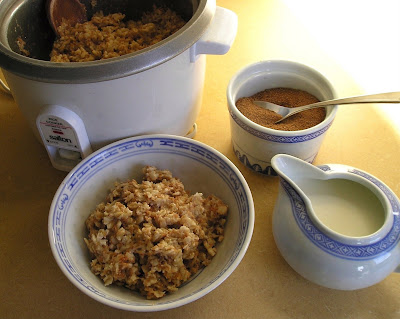 Oatmeal Cooked in a Rice Cooker Oatmeal Cooked in a Rice Cooker