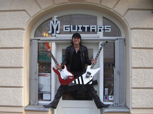 [MjGuitars.jpg]