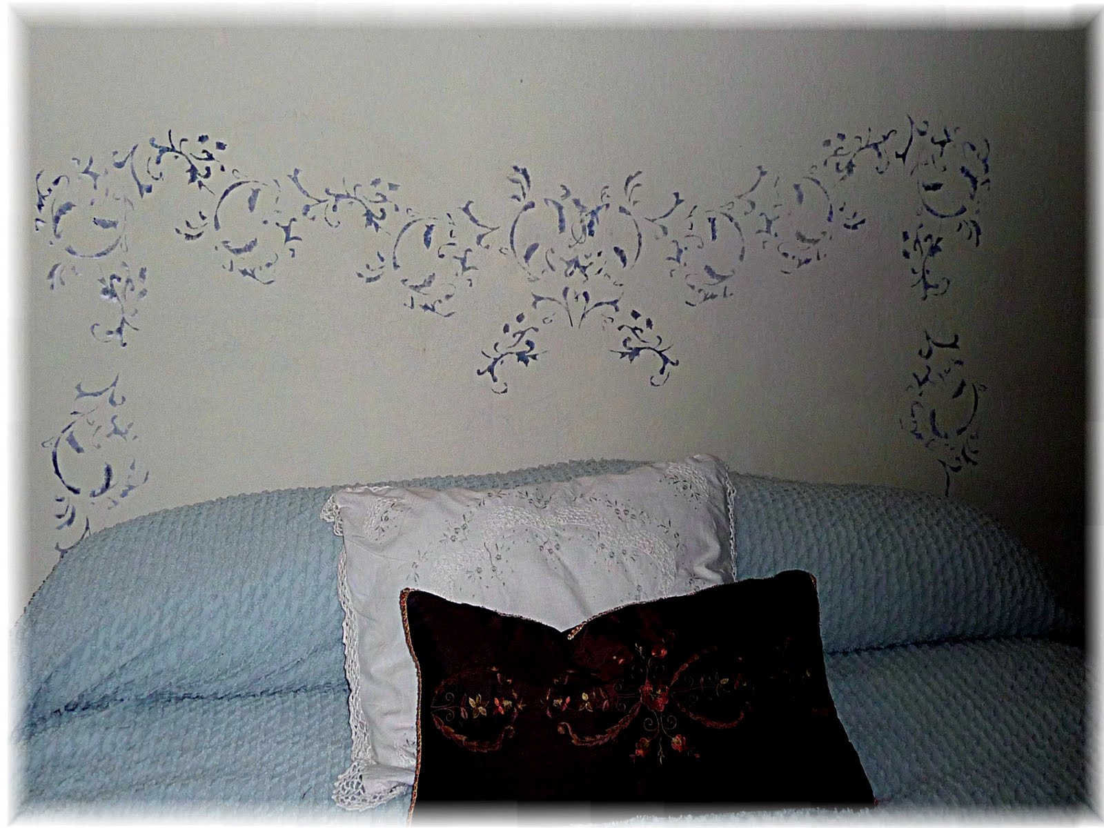 ATTIC CLUTTER New Headboard Stencil