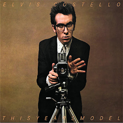 vous écoutez quoi à l\'instant - Page 32 Elvis+Costello-The+year%27s+model(Front)