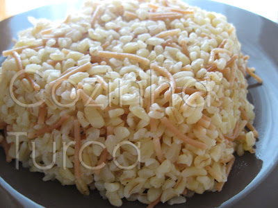 Pilaf de Bulgur com Cabelo de Anjo (Tel Şehriyeli Bulgur Pilavı)