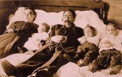 Victorian+photos+of+dead+people