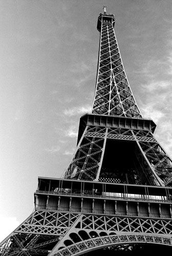 black and white eiffel tower clip art