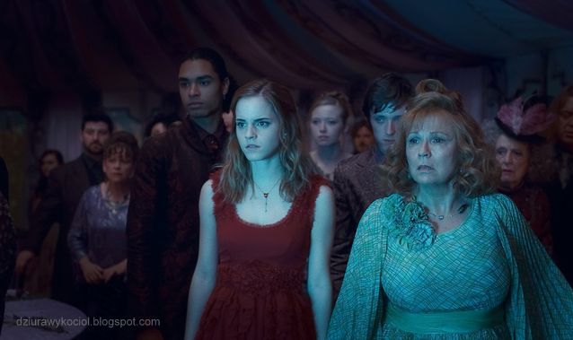 Dziurawy Kocioł Nowe Zdjęcia Z Filmu Harry Potter I Insygnia śmierci