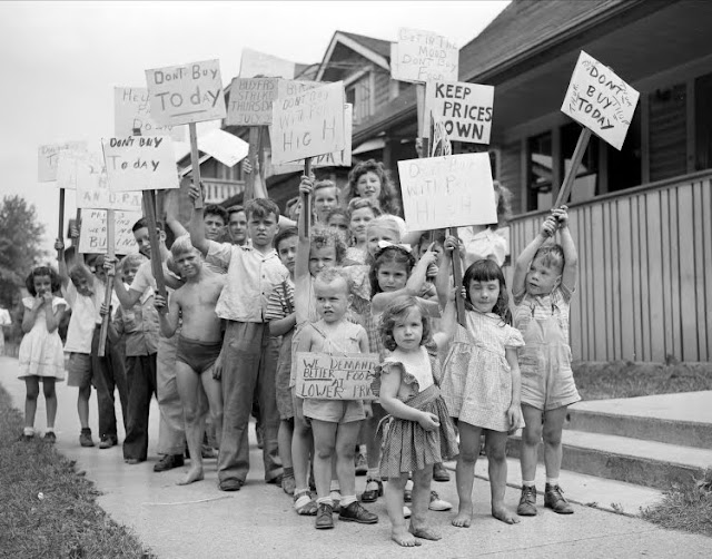 Pictures of Picketing Kids from the Virtual Motor City Collection
