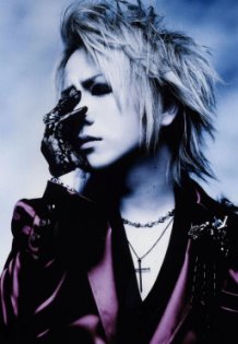 Ruki (Vo & guitar)