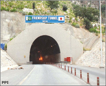 friendship tunnel