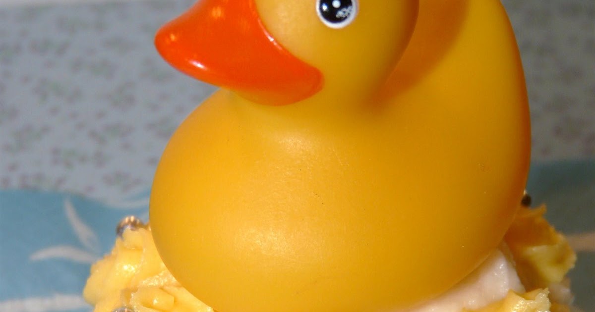 Sugar Daze, An American Bakery in Paris.: Happy Birthday Rubber Ducky!