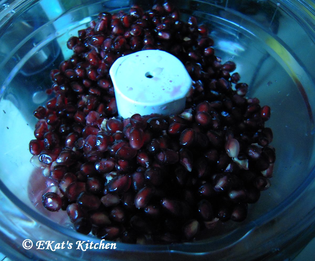 EKat's Kitchen Pomegranate Juice
