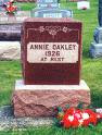 Annie's grave