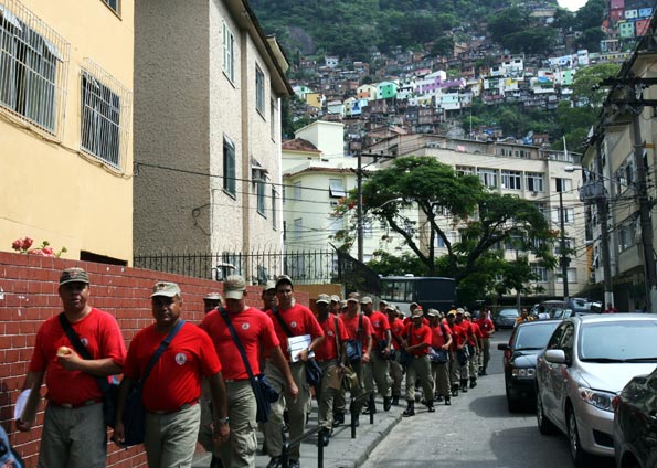 Equipe SESDEC-Botafogo de combate à Dengue