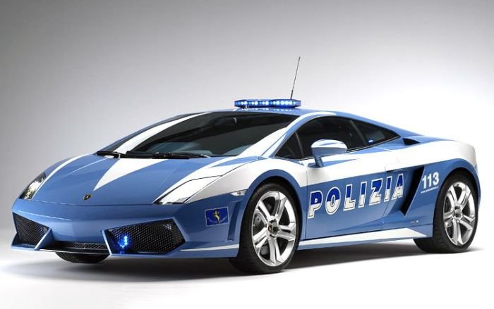 Lambo+cop
