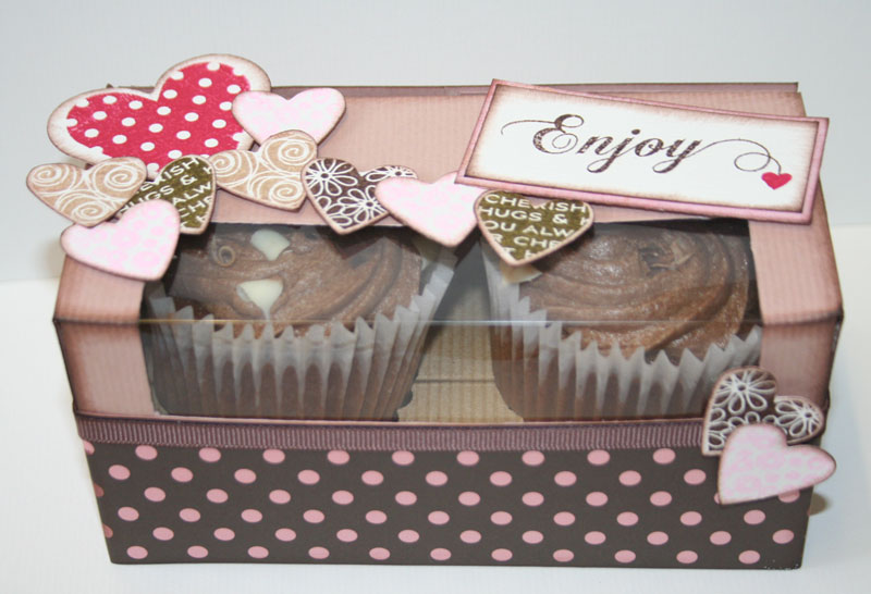 [2cupcakes.jpg]