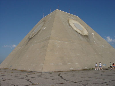 pyramid dakota north nekoma missile radar ballistic anti abandoned usa complex site silo safeguard american stanley mickelsen system missiles