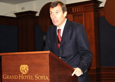 http://1.bp.blogspot.com/_Q0lTtPVTG40/TUY6ecHf2SI/AAAAAAABmQQ/A6wCY0mYX5Y/s400/Chessdom%2B-%2BSilvio%2BDanailov%2Belected%2BPresident%2Bof%2Bthe%2BBulgarian%2BChess%2BFederation%2B-%2BMozilla%2BFirefox%2B1302011%2B102655%2BPM.jpg
