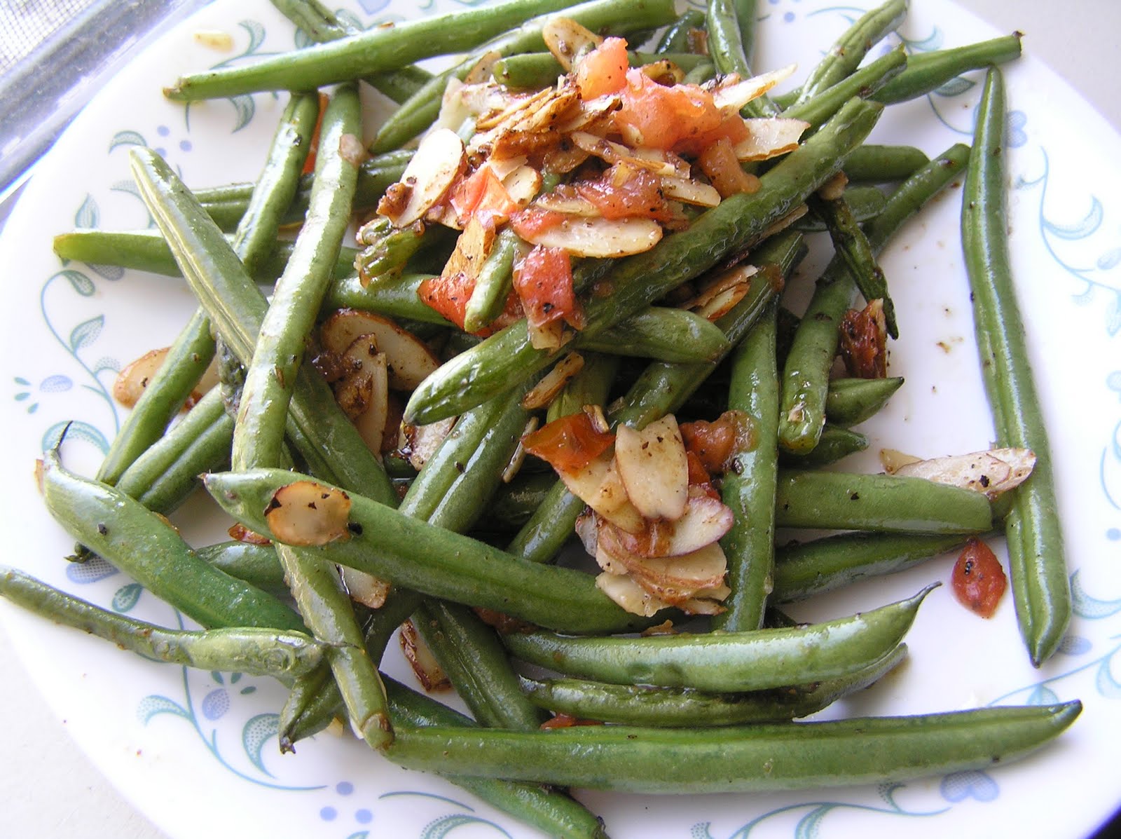 The Melting Pot Green Beans Almondine (La Madeleine Style)