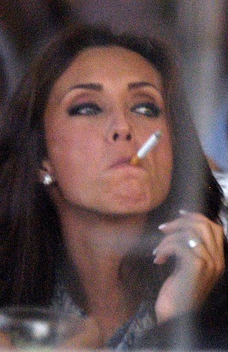 Anahi Fumando