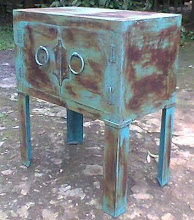 MUEBLES - Mesa de luz en chapa