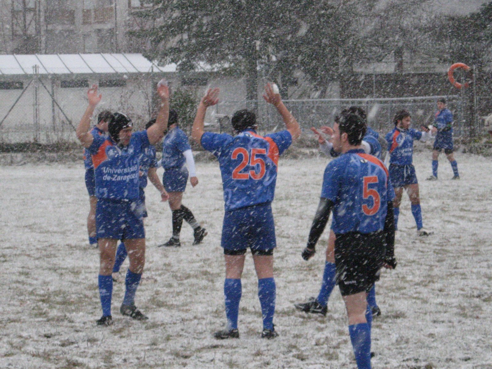 [jaca+vs+uni+016.jpg]