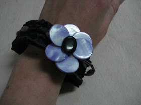 scrap ribbon bracelet with beaded flowers satin ribbon elastic waistband wire easy craft project