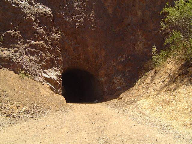 bronson-cave-batman-griffith-park