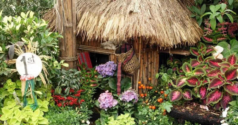 Flower Garden - Home Decorating