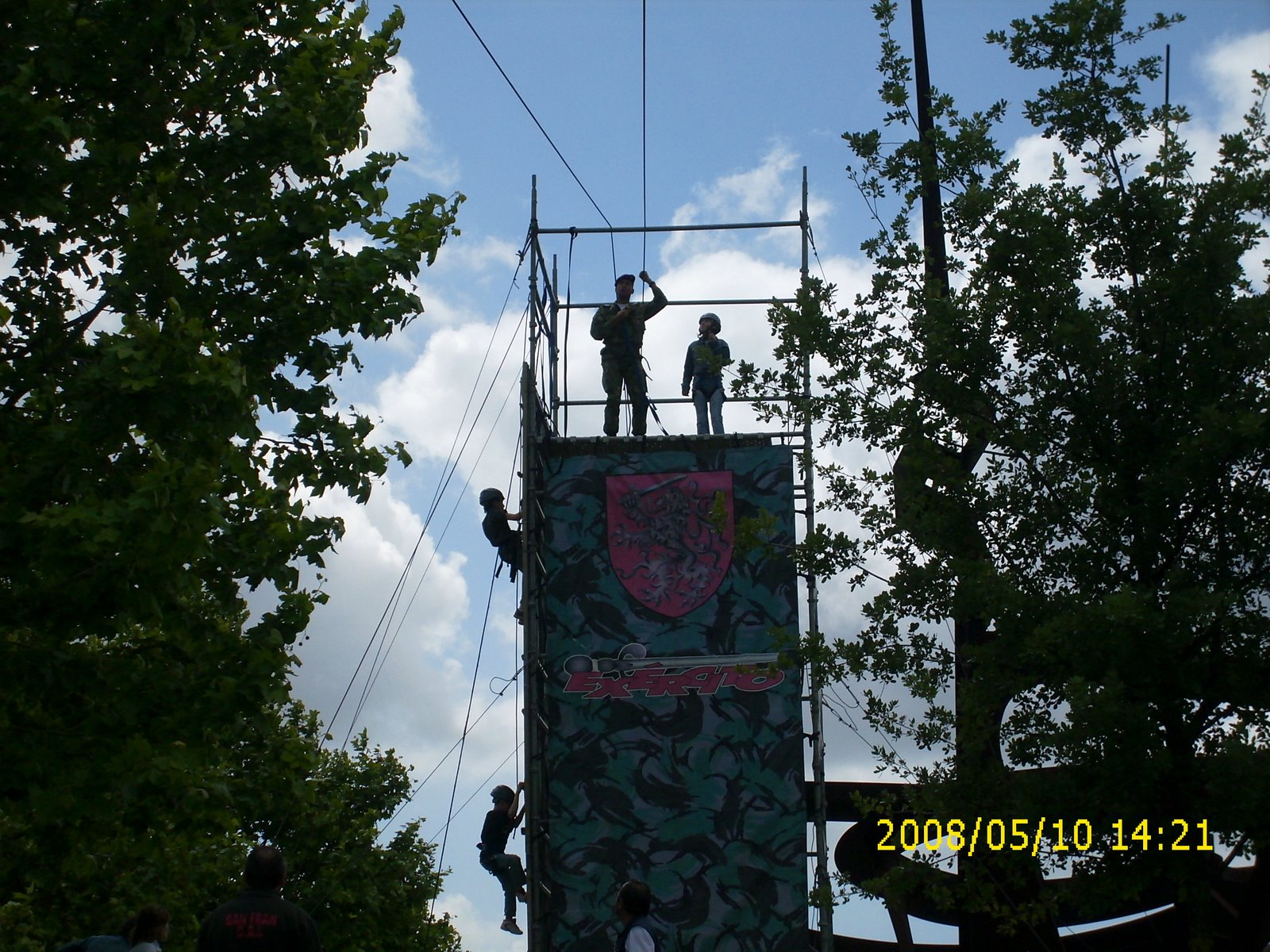 [DSCI0460.JPG]