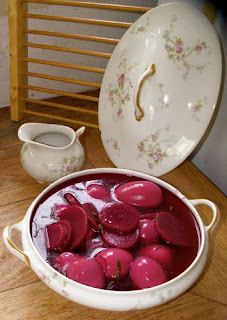 pickled eggs with beets