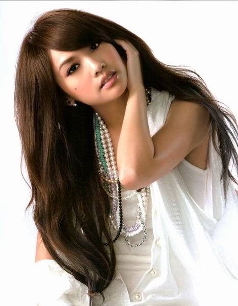 http://1.bp.blogspot.com/_QM2-6hVKZbQ/TCoIG1bO3ZI/AAAAAAAALM4/oOoxKqwdylY/s1600/rainieYang.jpg