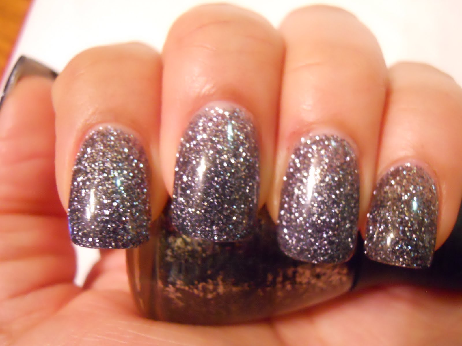 yummy411....get it here! My new nails Charcoal Gray/Black with Silver