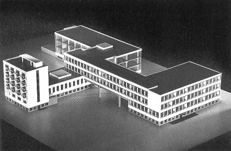 [Immagine: gropius_bauhaus01.jpg]
