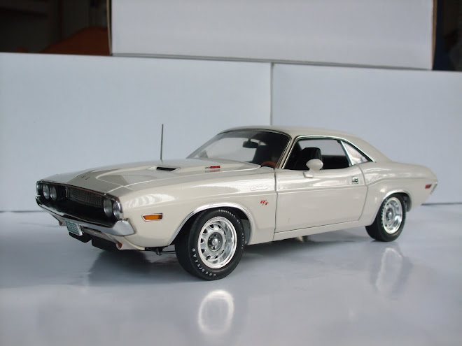 DODGE CHALLENGER R/T 440 SIX PACK 1970 -WHITE-