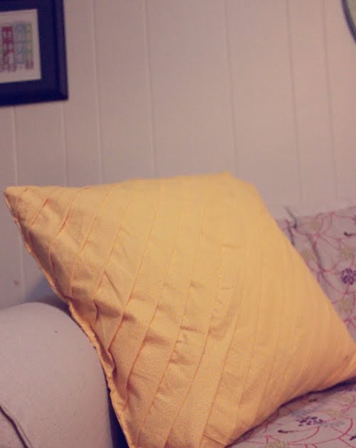 Gingiber layered pillow tutorial