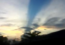 Video: Fenomena Langit Terbelah dan Awan Naga