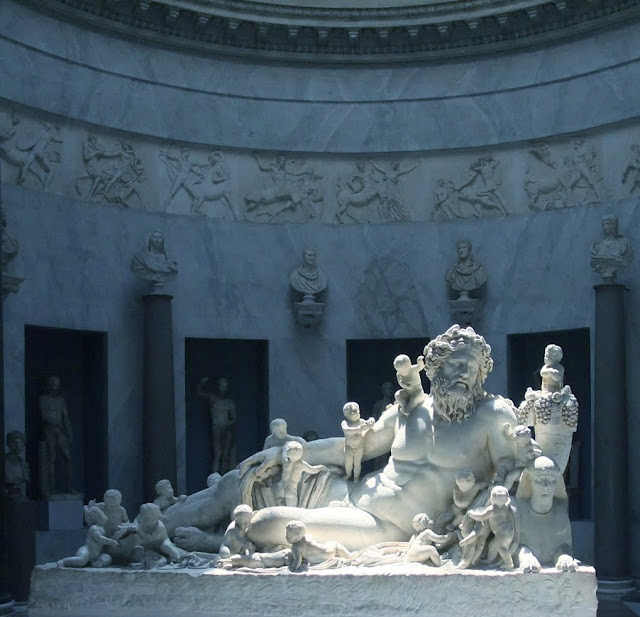 A MÍ ME DA MIEDO Alegoría del Nilo