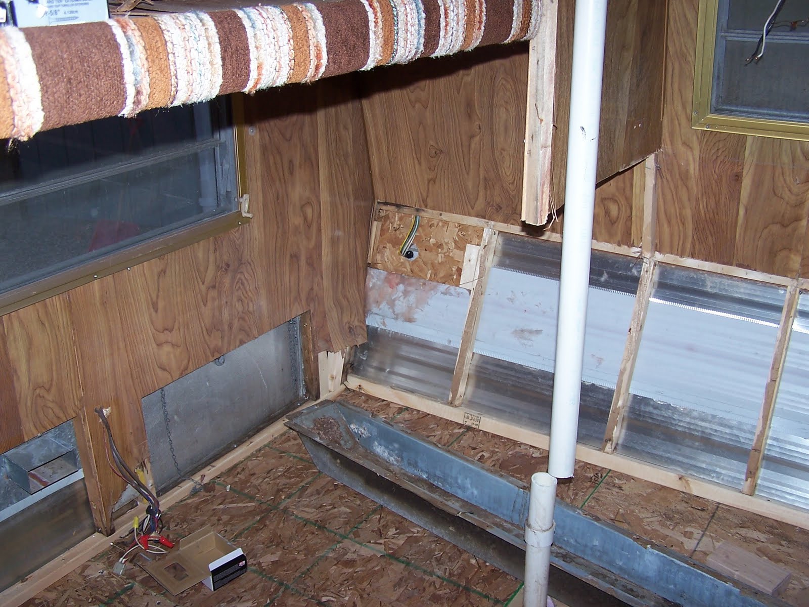 Mike Deb Camper Rehab View Of Left Back Corner After Repair