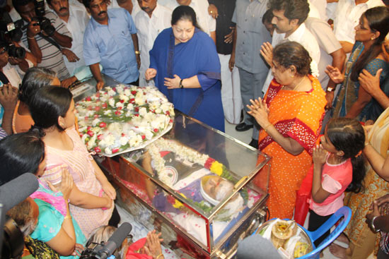 Celebs Pays Last Respects To SS Chandran 2 film pics