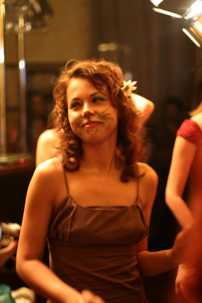 [catwork15.jpg]