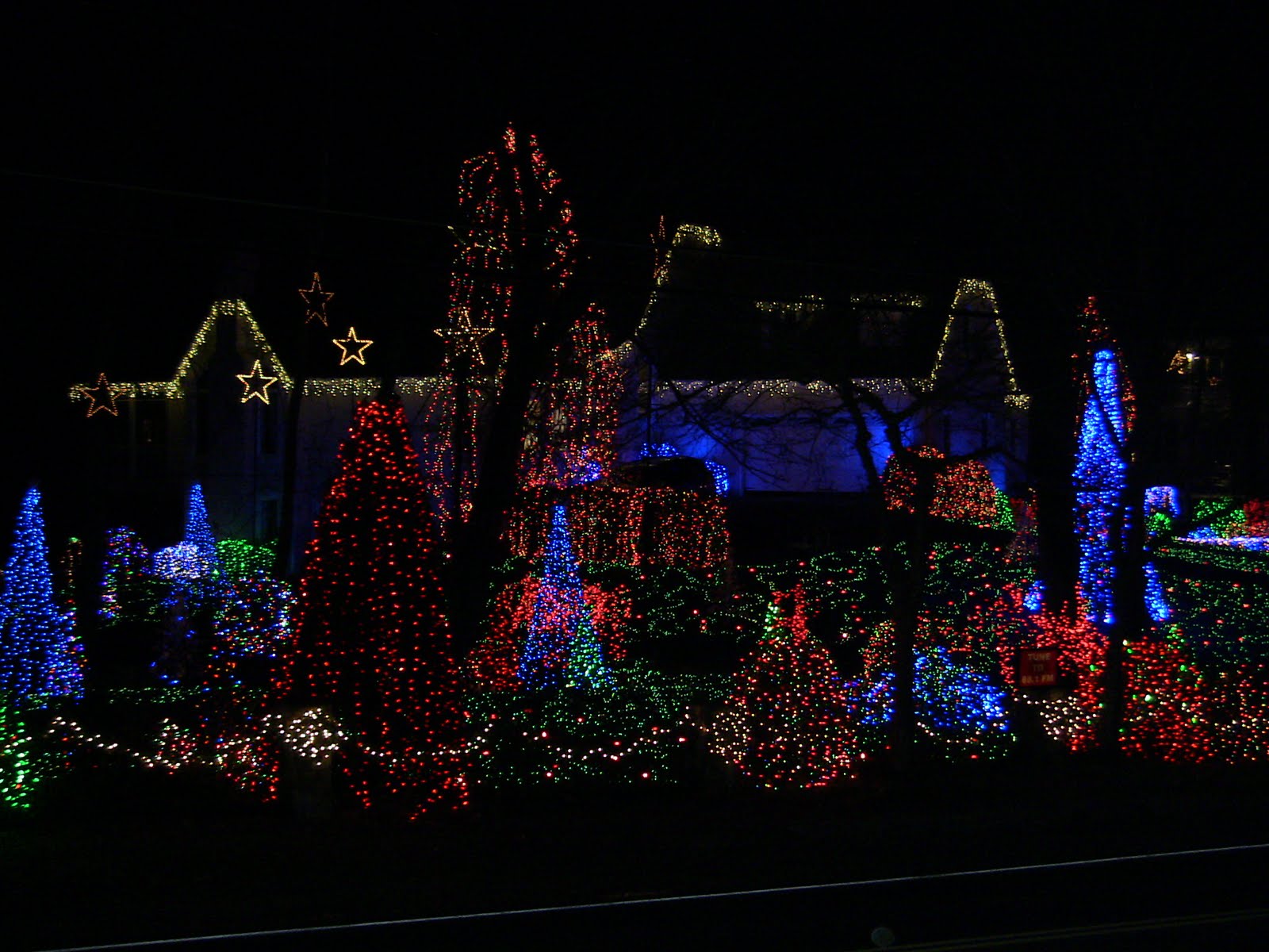 1601 Collingwood Road, Alexandria, VA 22308 DC Area Christmas Light