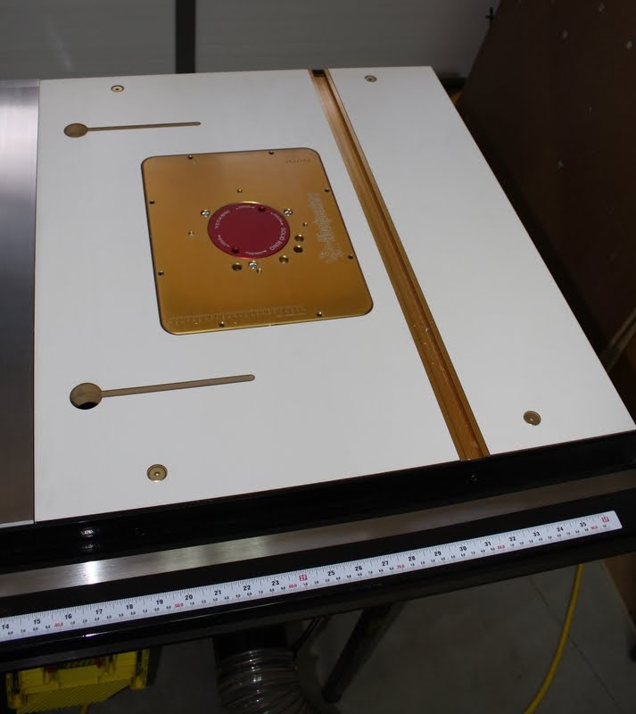 HalfInch Shy Router Table Wing in SawStop