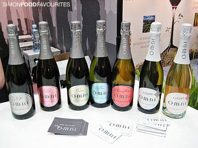 20100717_5966-Good-Food-%26-Wine-Show_NV-Omni-stand.jpg