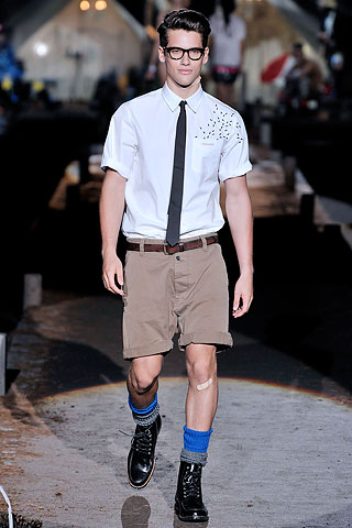 [Dsquared2_SS10_ArthurSales.jpg]