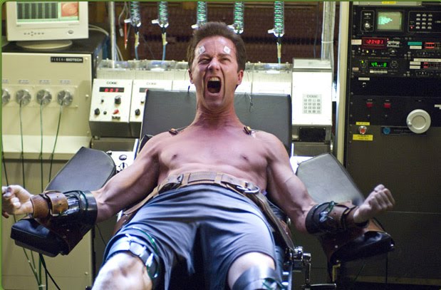 [photo-of-edward-norton-as-bruce-banner-in-incredible-hulk-movie-photo-3.jpg]